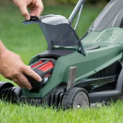 Bosch Power For All EasyRotak 36-550 Cordless 36V Rotary Lawnmower 16 Bosch Power For All EasyRotak 36-550 Cordless 36V Rotary Lawnmower -Garden Store bosch power for all easyrotak 36 550 cordless 36v rotary lawnmower4059952505558 06i bq