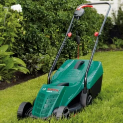 Bosch Rotak 320ER Corded Rotary Lawnmower -Garden Store bosch rotak 320er corded rotary lawnmower3165140724289 04i