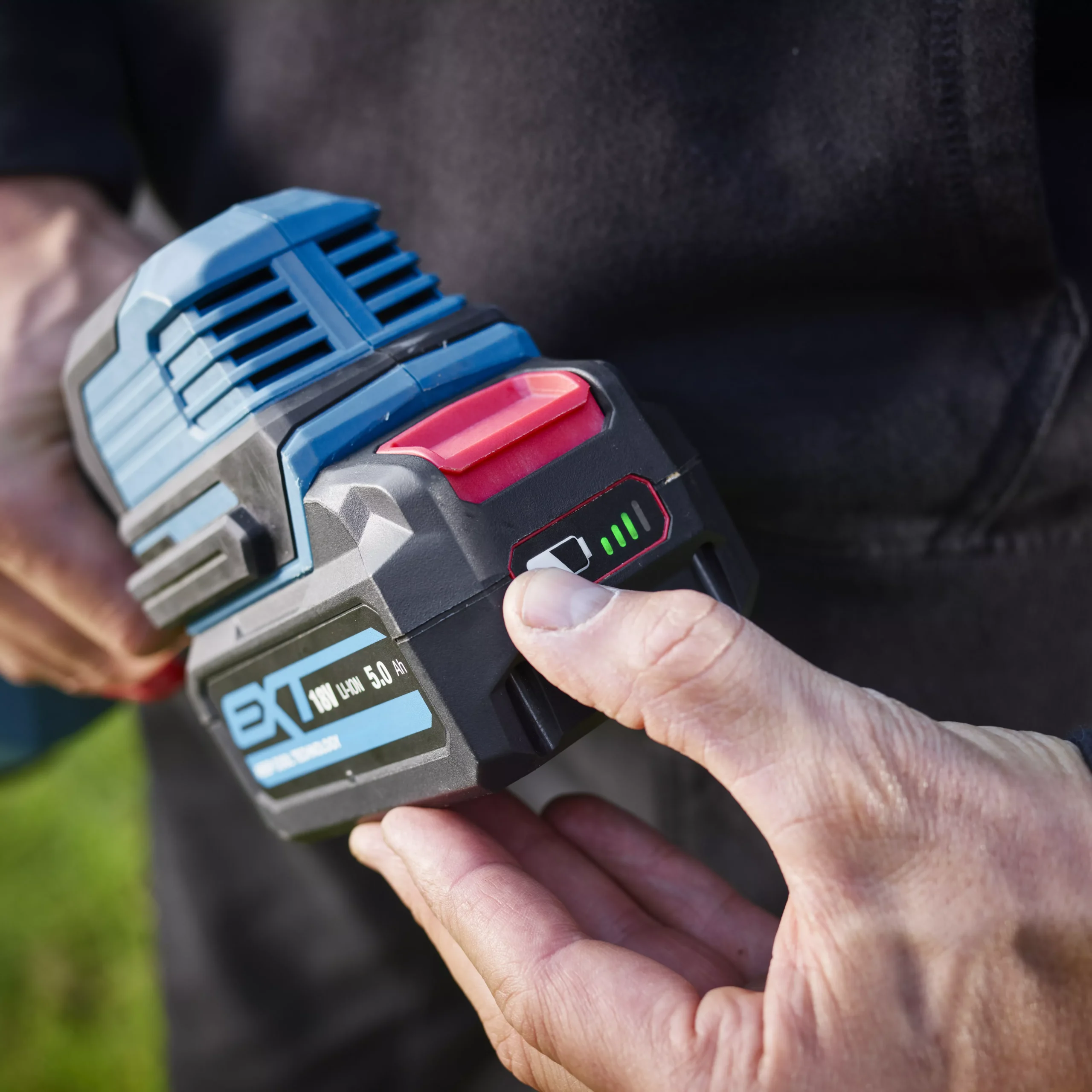 Erbauer 300mm Cordless Grass Trimmer EGT18-Li - KIT 8 Erbauer 300mm Cordless Grass Trimmer EGT18-Li - KIT - Image 6