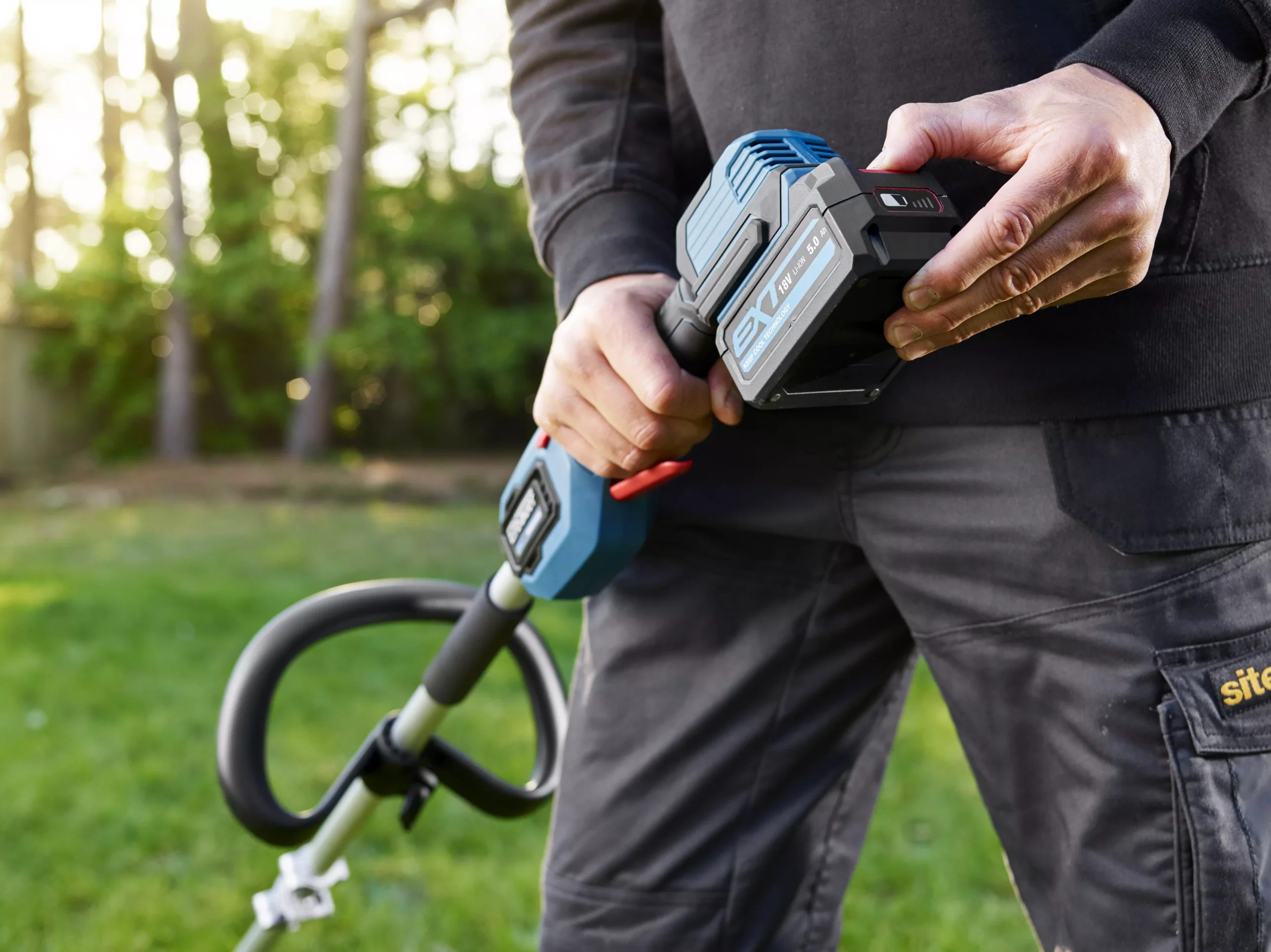 Erbauer 300mm Cordless Grass Trimmer EGT18-Li - KIT 13 Erbauer 300mm Cordless Grass Trimmer EGT18-Li - KIT - Image 11