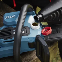 Erbauer ECSG18-Li 18V Cordless 300mm Chainsaw -Garden Store erbauer ecsg18 li 18v cordless 300mm chainsaw5059340463117 09i