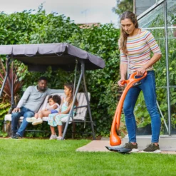 Flymo EasiTrim 250 18V 250mm Cordless Grass Trimmer 16 Flymo EasiTrim 250 18V 250mm Cordless Grass Trimmer -Garden Store flymo easitrim 250 18v 250mm cordless grass trimmer7392930760943 01i bq