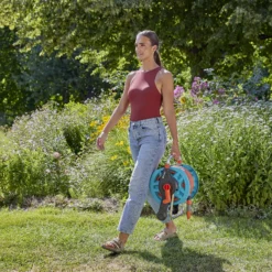 Gardena Freestanding Or Wall-mounted Manual Hose Reel Set (L)25m 9 Gardena Freestanding Or Wall-mounted Manual Hose Reel Set (L)25m -Garden Store gardena freestanding or wall mounted manual hose reel set l 25m4066407001589 02i bq