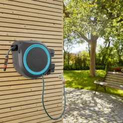 Gardena Rollup XL Wall-mounted Auto Hose Pipe Set (L)35m -Garden Store gardena rollup xl wall mounted auto hose pipe set l 35m4078500052061 03i bq