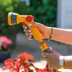 Hozelock 5 Function Hose Spray Gun -Garden Store hozelock 5 function hose spray gun5010646062978 01i bq