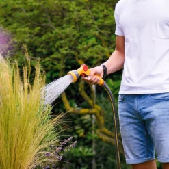 Hozelock 5 Function Hose Spray Gun -Garden Store hozelock 5 function hose spray gun5010646062978 04i bq