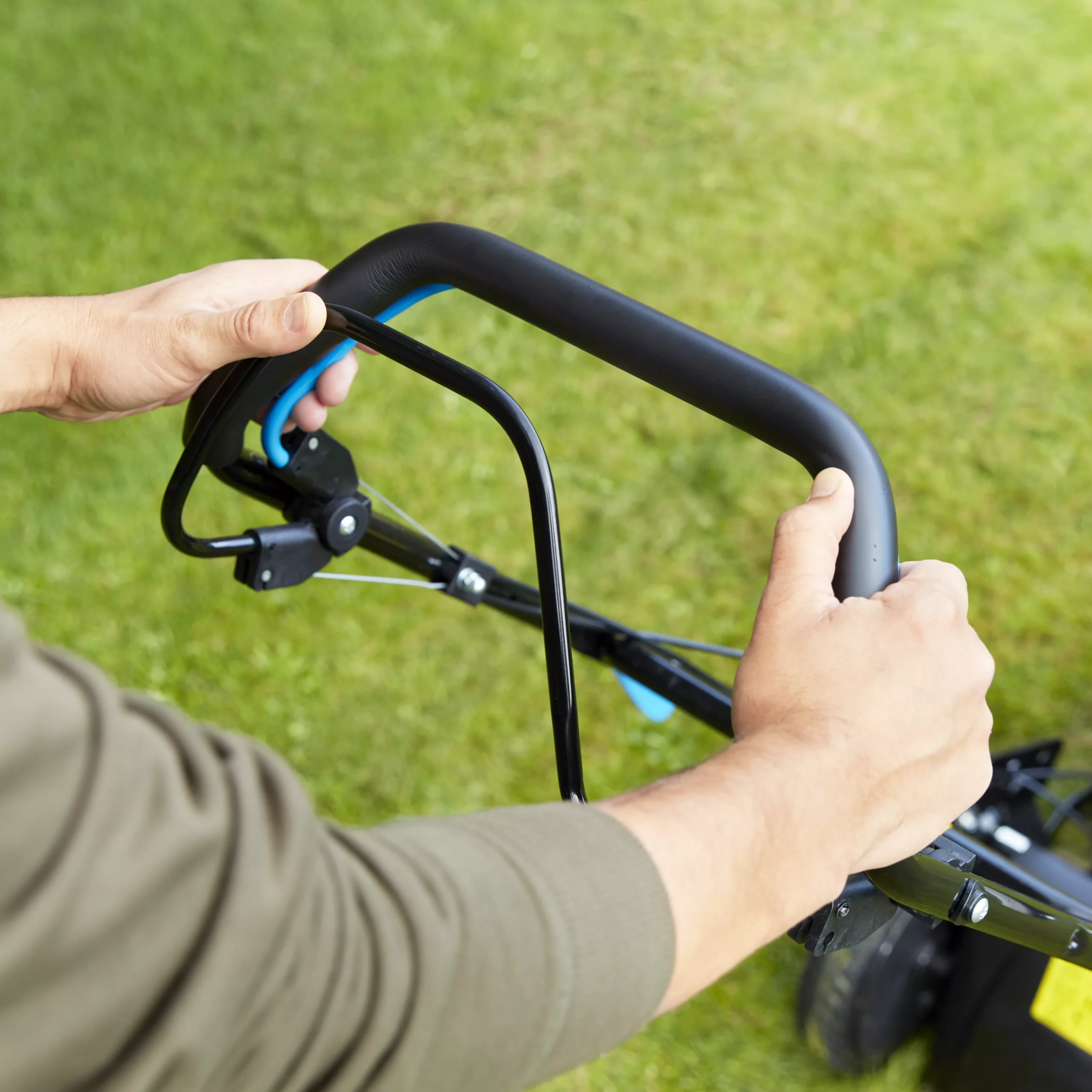 Mac Allister MLMP550SP46-M&S 140cc Petrol Rotary Lawnmower 11 Mac Allister MLMP550SP46-M&S 140cc Petrol Rotary Lawnmower - Image 9