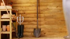 Magnusson Pointed Straight Handle Shovel -Garden Store magnusson pointed straight handle shovel5059340086613 kfg EN