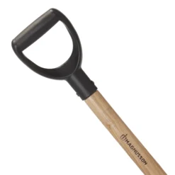 Magnusson Wooden Square D Handle Shovel -Garden Store magnusson wooden square d handle shovel5059340086583 37c