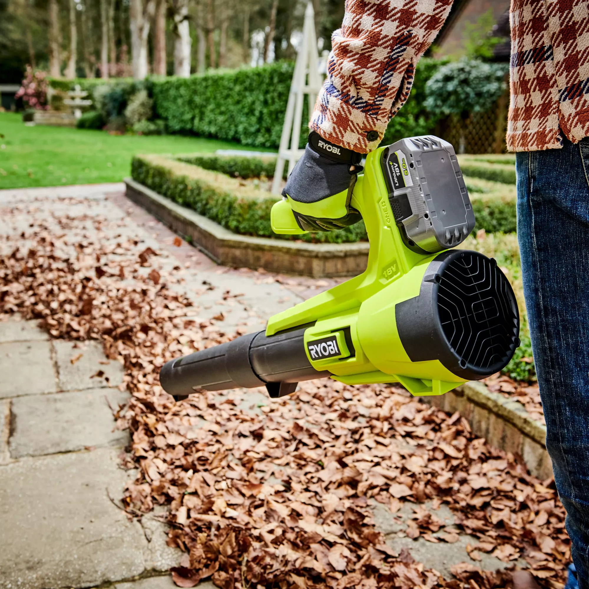 Ryobi ONE+ Cordless 18V RY18BLA-140 Blower 5 Ryobi ONE+ Cordless 18V RY18BLA-140 Blower - Image 3