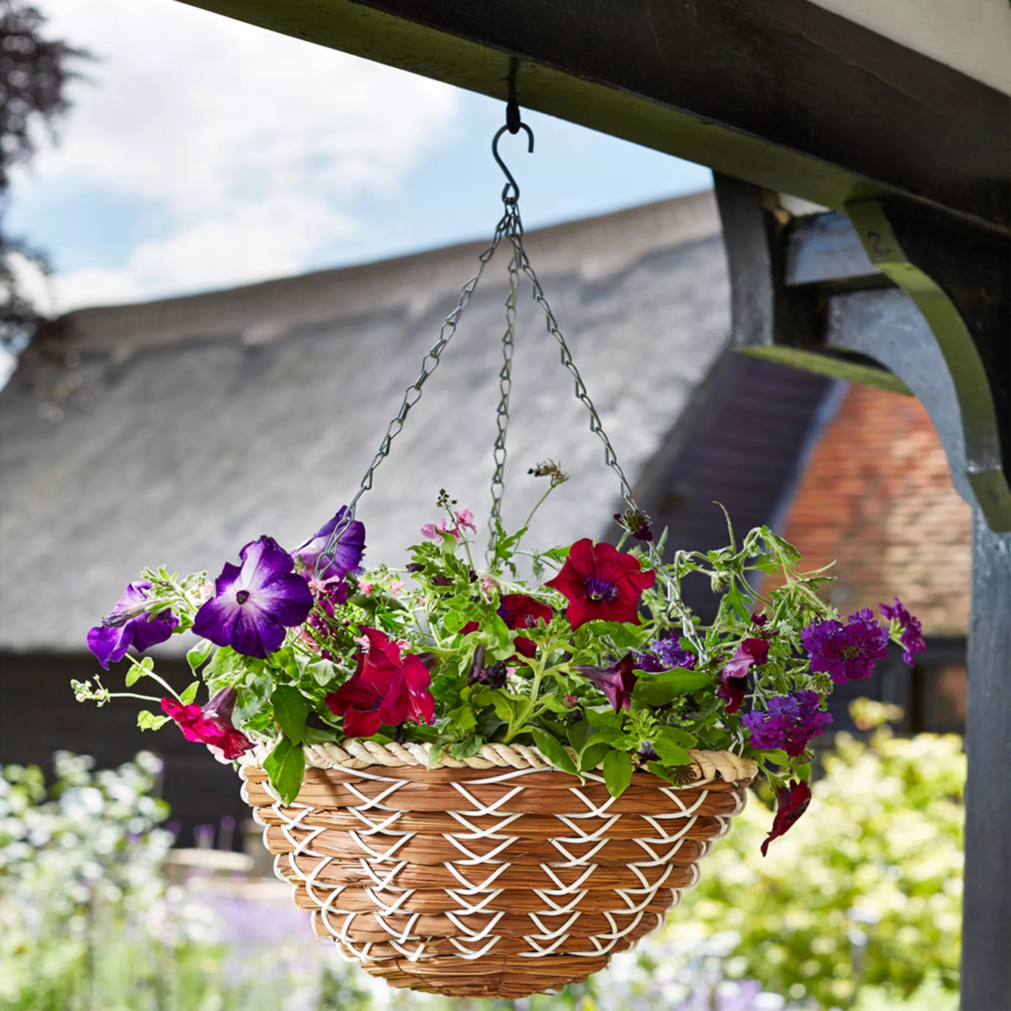 Smart Garden Country Braid Natural Round Hanging Basket, 35.5cm 4 Smart Garden Country Braid Natural Round Hanging Basket, 35.5cm - Image 2