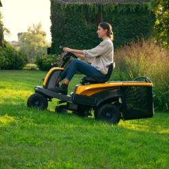 Stiga Battery-powered Ride-on Lawnmower 48V 21 Stiga Battery-powered Ride-on Lawnmower 48V -Garden Store stiga battery powered ride on lawnmower 48v8008984852570 01i