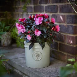 Verve Barcău Olive Ceramic Circular Plant Pot (Dia)20cm -Garden Store verve barcau olive ceramic circular plant pot dia 20cm5059340327747 01i