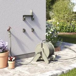 Verve Freestanding Manual Hose Reel Set (L)25m -Garden Store verve freestanding manual hose reel set l 25m5059340251011 02i